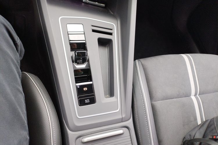 大众 高尔夫 2021款 280TSI DSG R-Line中控内饰18