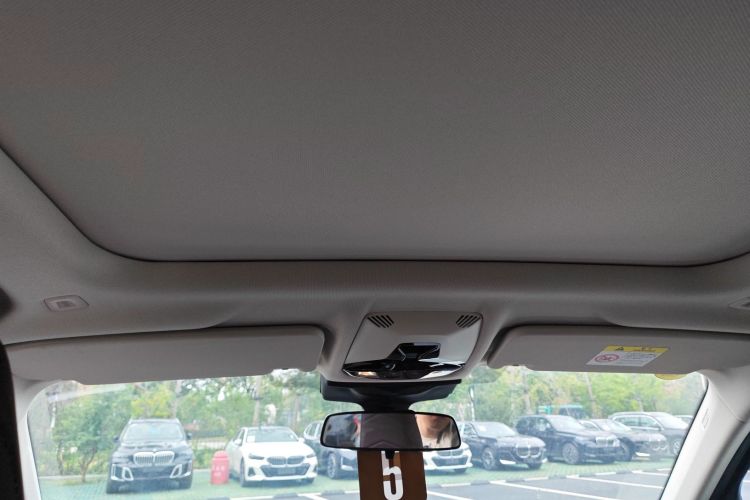 宝马X1 2024款 sDrive25Li X设计套装中控内饰22