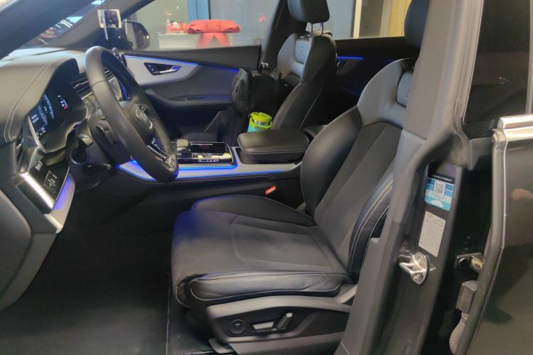 奥迪Q8 2019款 55 TFSI 臻选动感型局部细节19