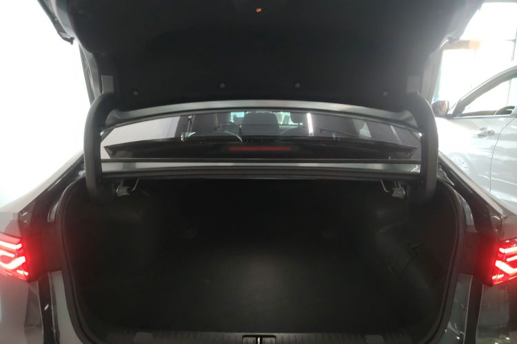 奇瑞 风云A8L 2025款 1.5TGDI 145km 豪华型机舱底盘23