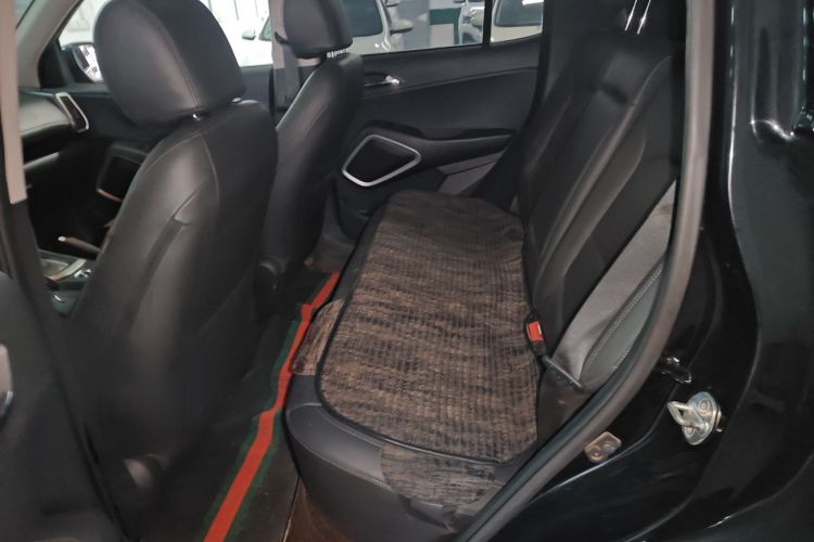 北京现代ix35 2019款 2.0L 自动两驱智勇·畅享版 国VI中控内饰21