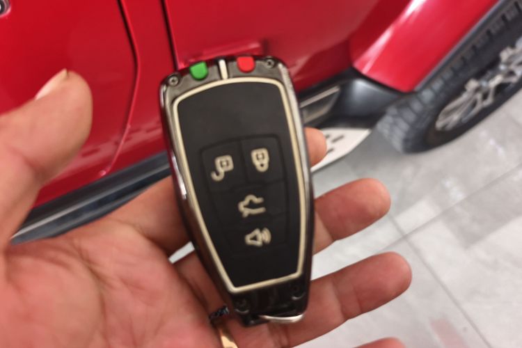 北京BJ40 2019款 2.0T 自动四驱城市猎人版旗舰型 国V中控内饰11