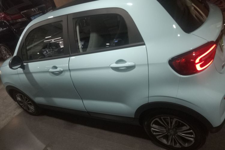 零跑汽车 零跑T03 2025款 403舒享版车身外观4