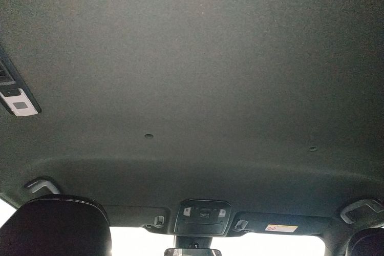 丰田 皇冠陆放 2021款 2.5L HEV四驱精英版局部细节22