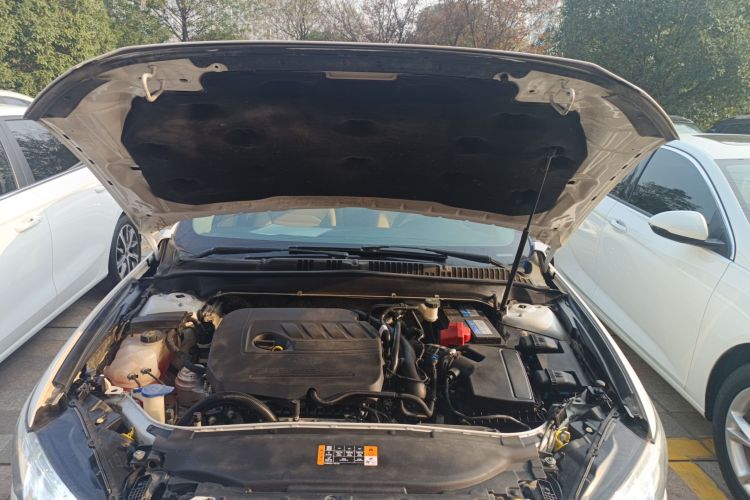 福特 蒙迪欧 2017款 EcoBoost 180 舒适型机舱底盘24