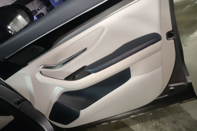 比亚迪 宋PLUS新能源 2021款 DM-i 110KM 旗舰型中控内饰7005