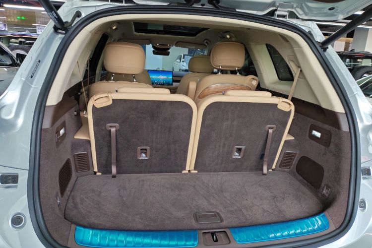 鸿蒙智行 问界M7 2024款 1.5T 智驾四驱Max版 6座机舱底盘23