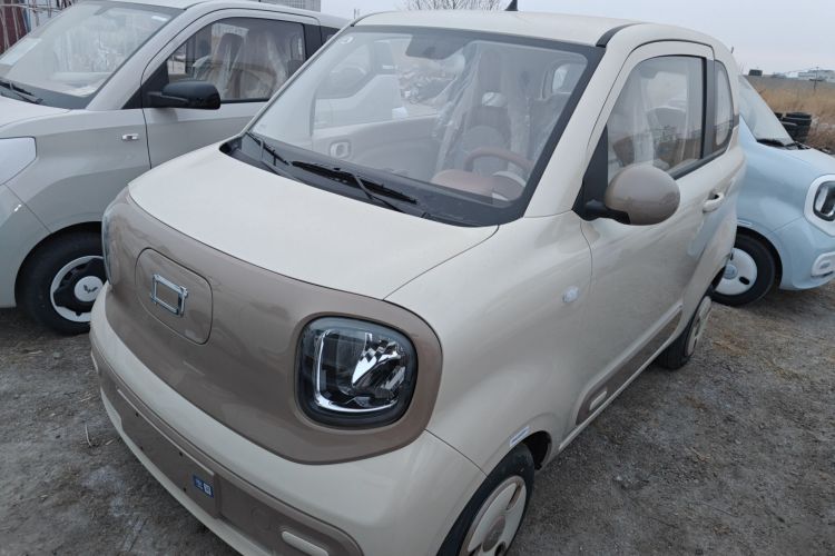 奔腾小马 2026款 222km 萌趣马 Plus车身外观1