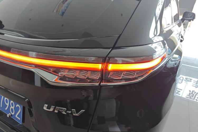 本田UR-V 2020款 370TURBO 两驱尊雅版车身外观9