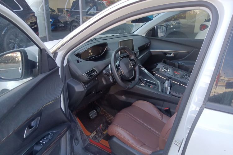 标致4008 2017款 350THP 精英版中控内饰20