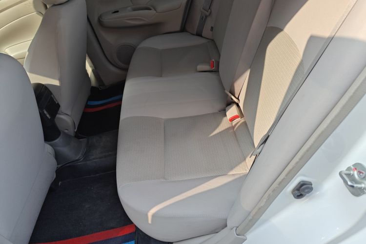 日产 阳光 2015款 1.5XE CVT舒适版中控内饰21