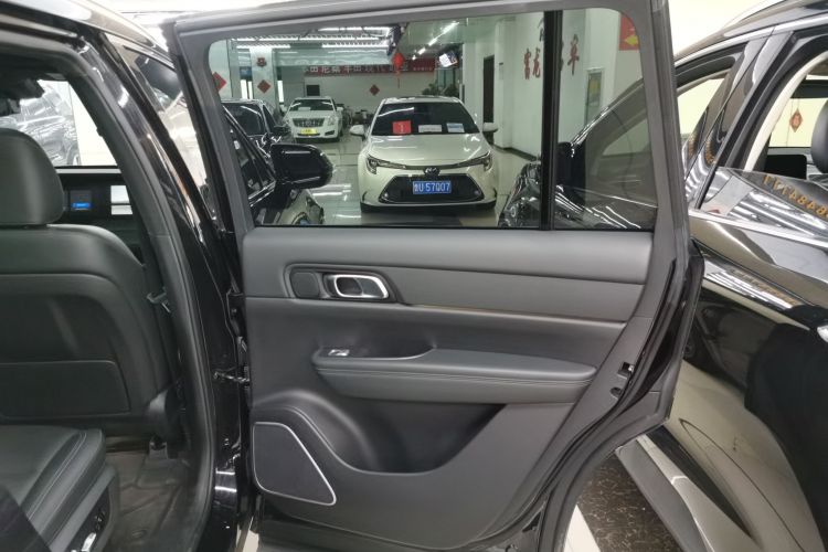 理想汽车 理想ONE 2021款 增程6座版中控内饰7006