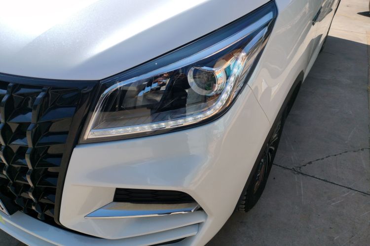 长安欧尚科尚 2022款 1.5T 自动商务型局部细节36