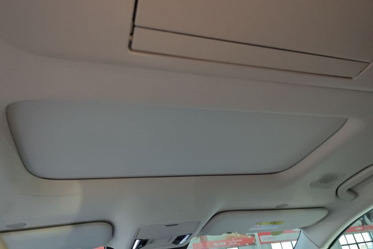 比亚迪 夏 2025款 DM-i 1.5T 180km 卓越型中控内饰22