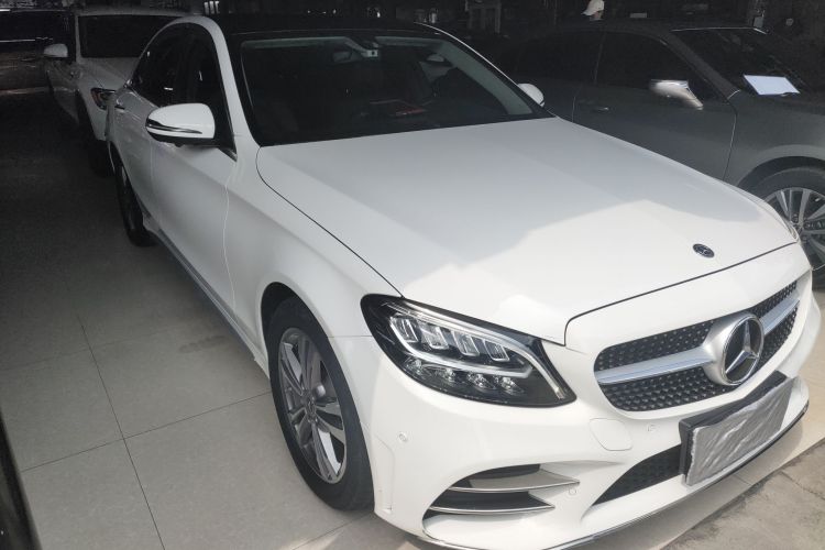 奔驰C级 2021款 C 200 L 时尚型运动版车身外观3