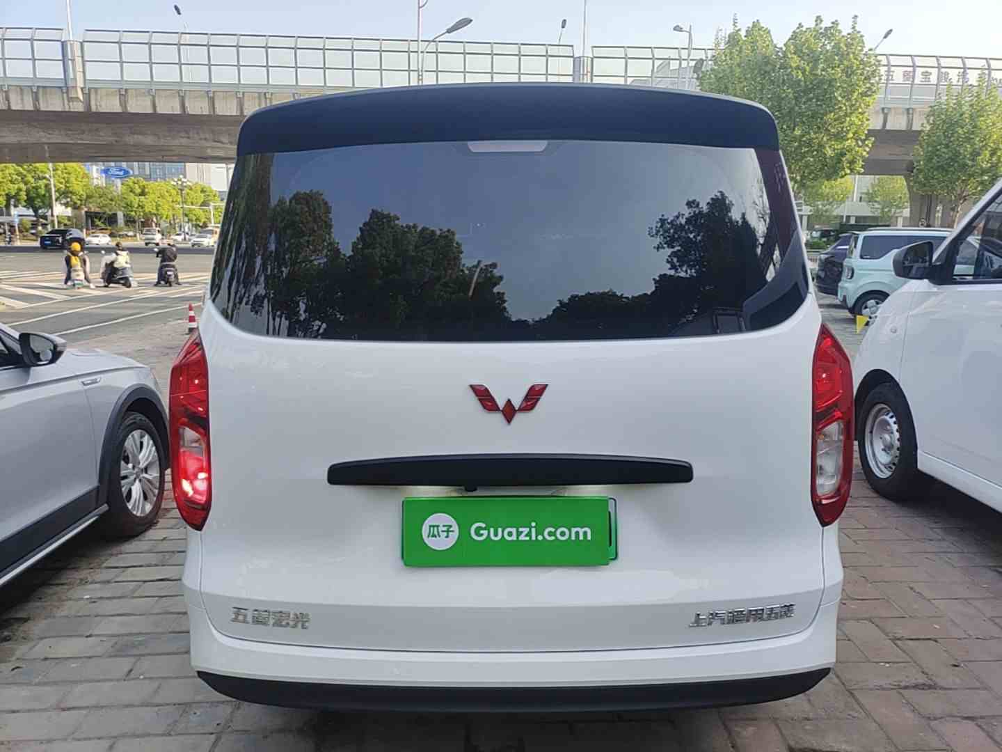 五菱汽车 五菱宏光新能源 2024款 纯电版 300KM 标准型(4)