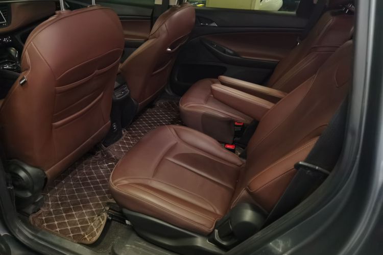 别克GL6 2019款 18T 6座互联豪华型 国V中控内饰7004