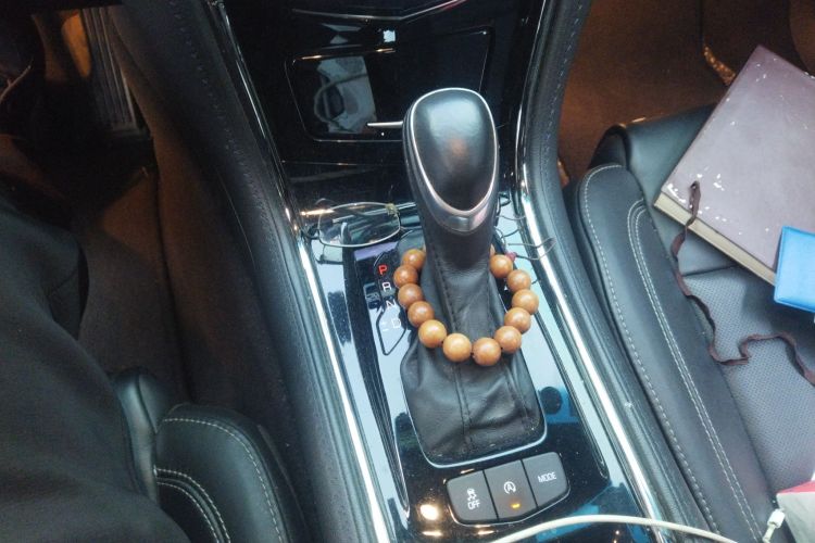 凯迪拉克ATS-L 2017款 28T 时尚型中控内饰18