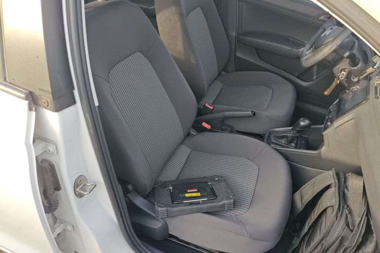 大众 桑塔纳 2021款 1.5L 自动风尚版局部细节41