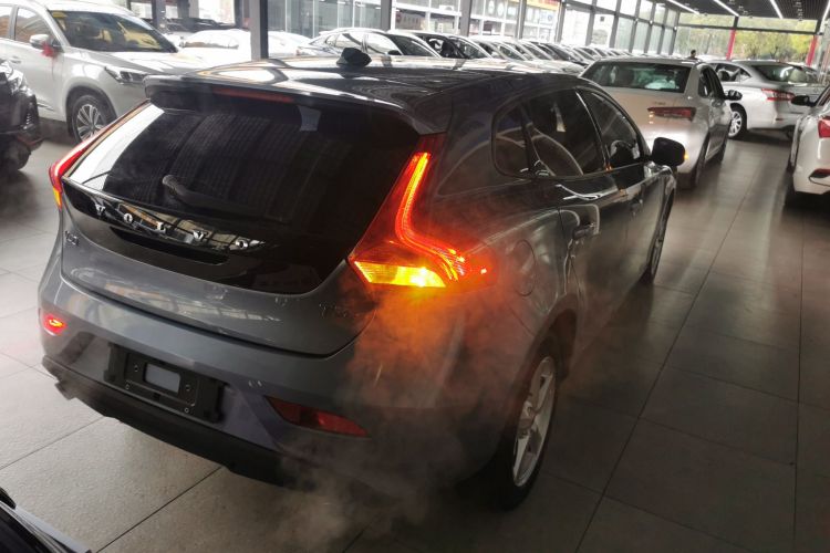 沃尔沃V40 2018款 T3 智尚版车身外观6005