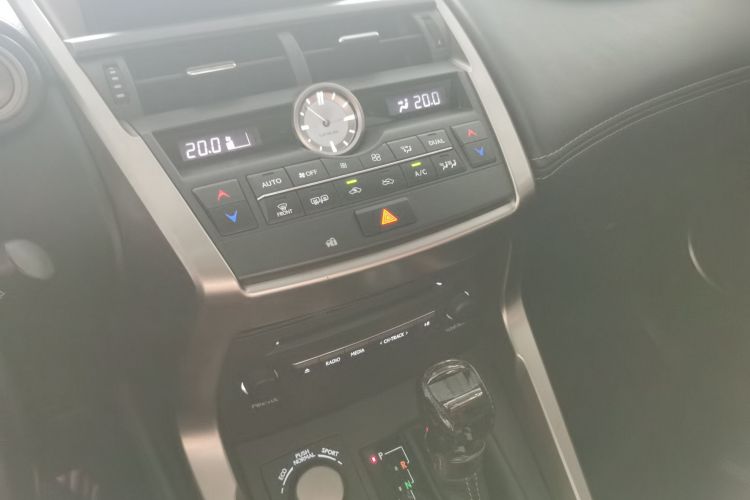 雷克萨斯NX 2015款 200t 全驱 锋尚版局部细节16