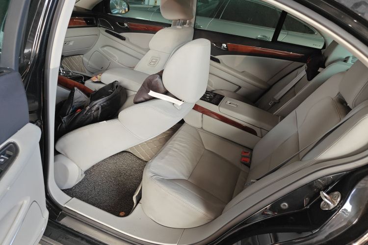 红旗H7 2015款 2.0T 豪华型中控内饰21