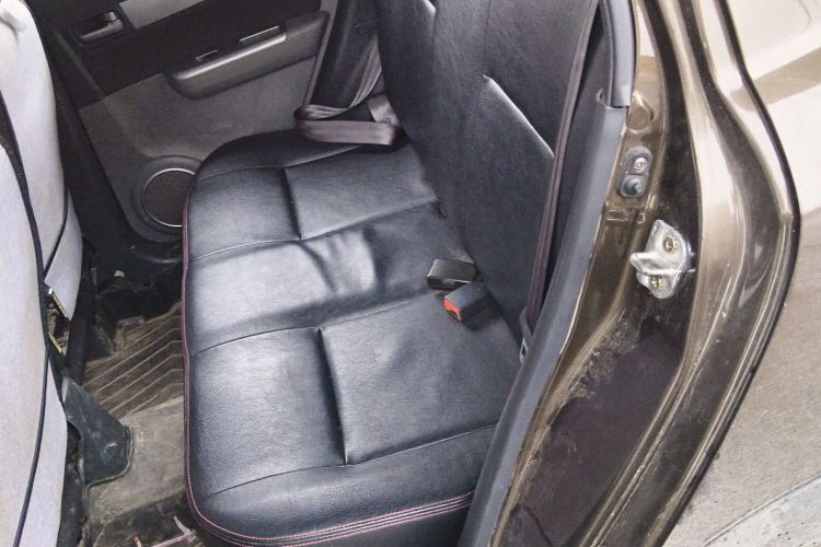 铃木 雨燕 2015款 1.5L 手动限定版中控内饰21