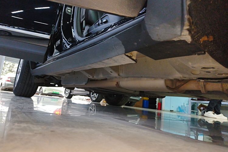 凯迪拉克XT5 2022款 2.0T 两驱豪华型局部细节9001