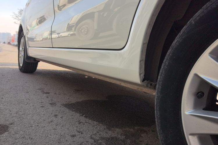 东风风光 风光330 2019款 1.5L手动实用型II 国VI局部细节9002