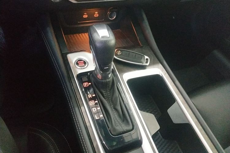 日产 天籁 2022款 2.0L XL-TLS 悦享版局部细节18