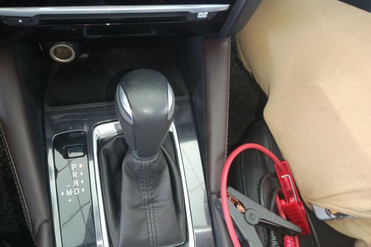 马自达 阿特兹 2017款 2.0L 蓝天豪华版中控内饰18