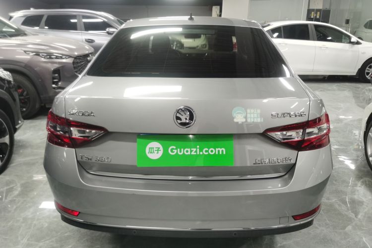 斯柯达 速派 2018款 TSI330 DSG豪华版 国V车身外观6004