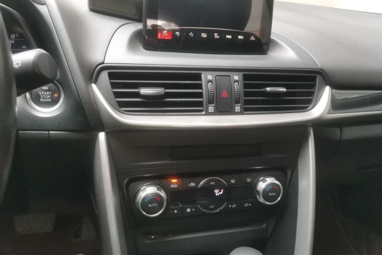 马自达CX-4 2018款 2.0L 自动两驱蓝天探索版 国V中控内饰16