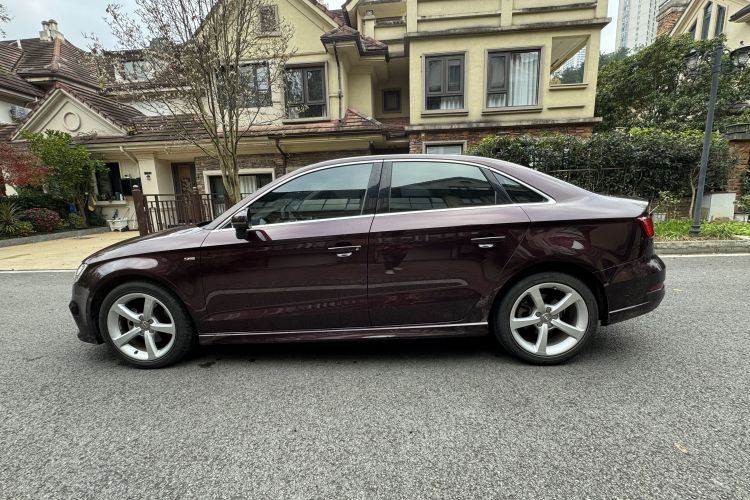 奥迪A3 2018款 30周年年型 Limousine 35 TFSI 时尚型车身外观6003