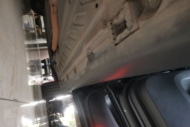 奔驰GLC 2021款 GLC 260 L 4MATIC 豪华型局部细节9001