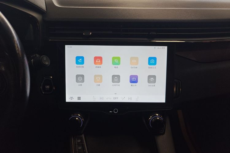 领克01 2021款 2.0TD 四驱暗夜版中控内饰16