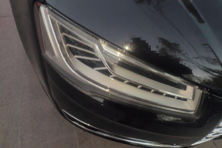 奥迪A8 2013款 A8L 45 TFSI quattro舒适型车身外观6006