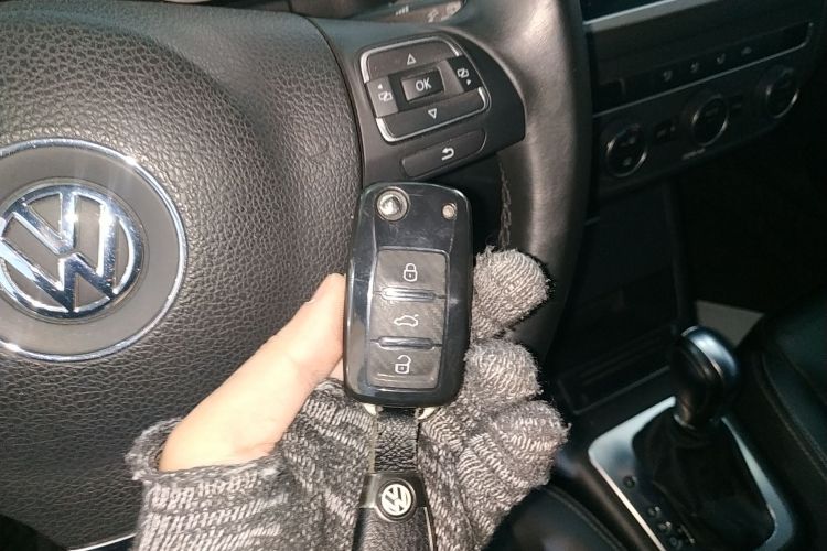 大众 途观 2016款 300TSI 自动两驱舒适版中控内饰7001