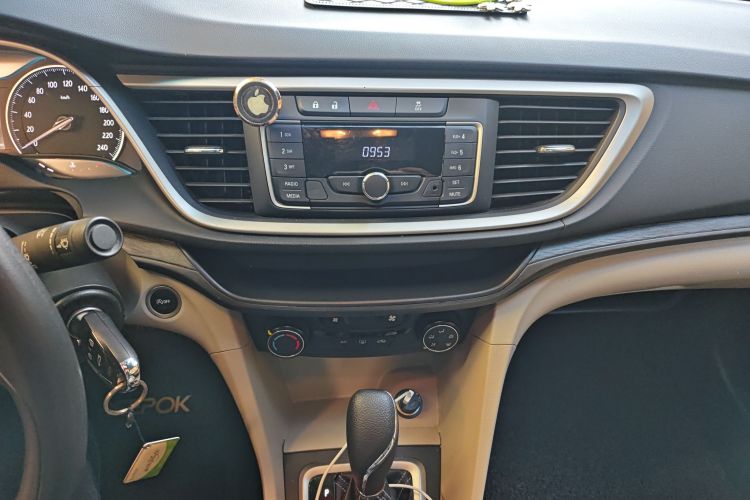 别克 英朗 2017款 15N 自动精英型中控内饰16