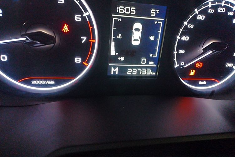 吉利汽车 远景X6 2021款 PRO 1.4T 手动尊贵型中控内饰15