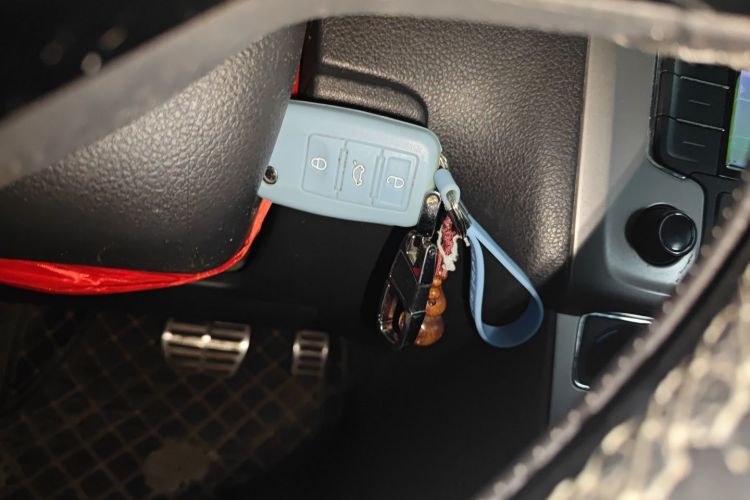 大众 2014款 1.6L Cross Polo 自动中控内饰11