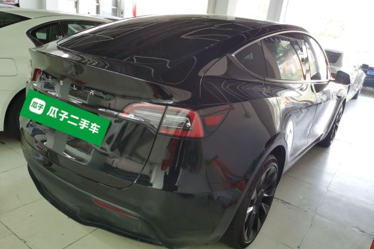 特斯拉 Model Y 2021款 标准续航后驱版车身外观7