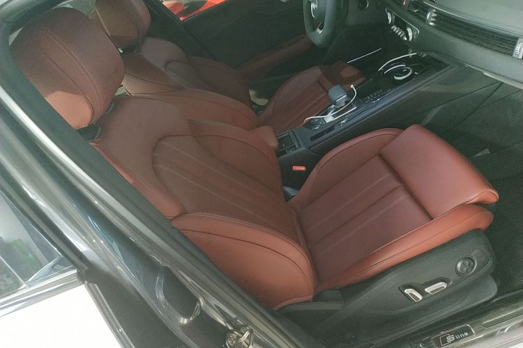 奥迪A4L 2024款 40 TFSI 豪华动感型(星夜版)局部细节41