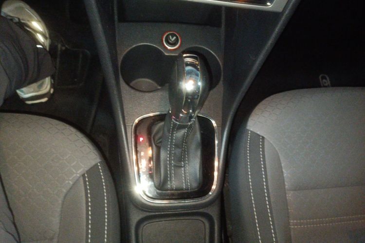 大众 2014款 1.6L Cross Polo 自动局部细节18