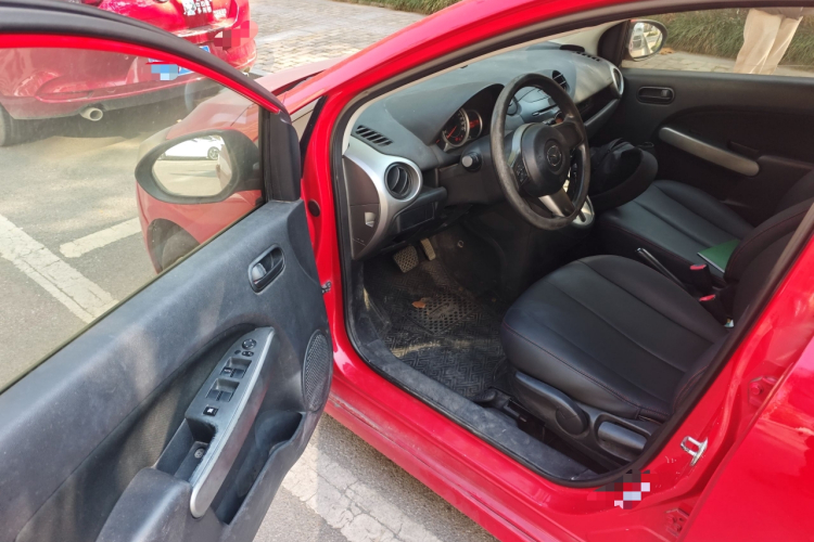 马自达2 2012款 两厢炫动 1.5L 自动超值版中控内饰7003