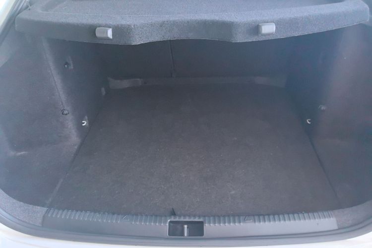 斯柯达 明锐 2017款 经典款 1.6L 自动标准版机舱底盘23