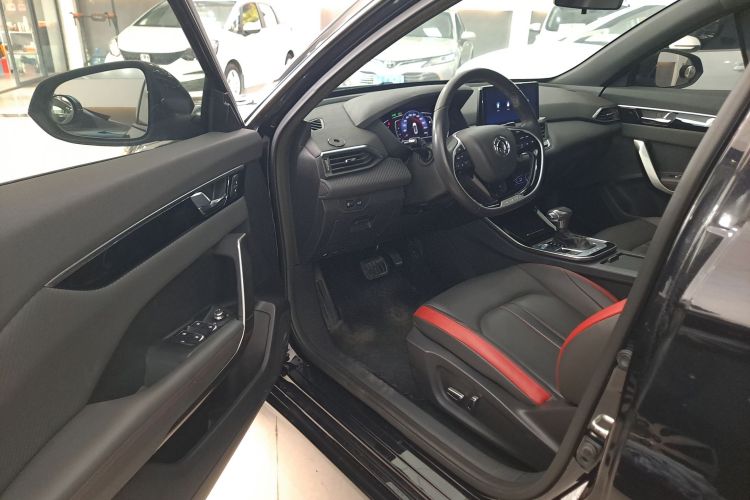 东风风神 奕炫 2020款 230T 自动炫酷曜夜骑士版中控内饰20