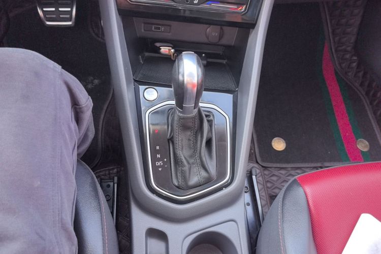 捷达VS7 2020款 1.4T 自动荣耀型中控内饰18