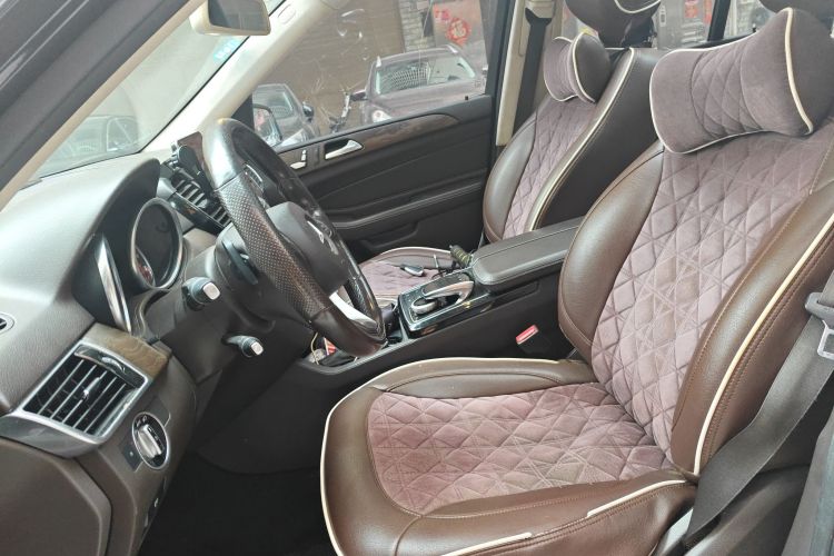 奔驰GLE 2015款 GLE 400 4MATIC局部细节19