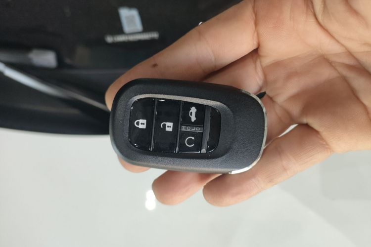 本田 思域 2022款 180TURBO CVT尚擎版中控内饰7001